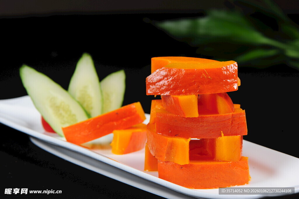 胡萝卜黄瓜创意摆盘