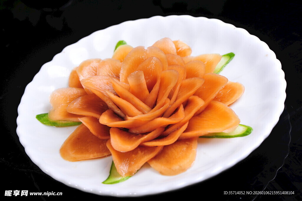 胡萝卜雕花摆盘艺术