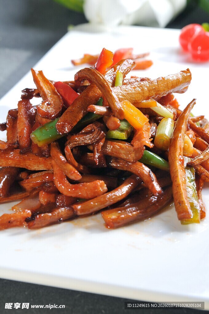 茶树菇炒爽肉