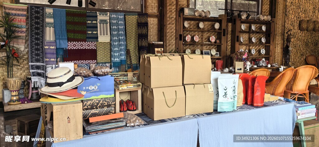 古旧书店内的书籍陈列