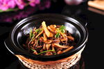 美味砂锅菌菇煲