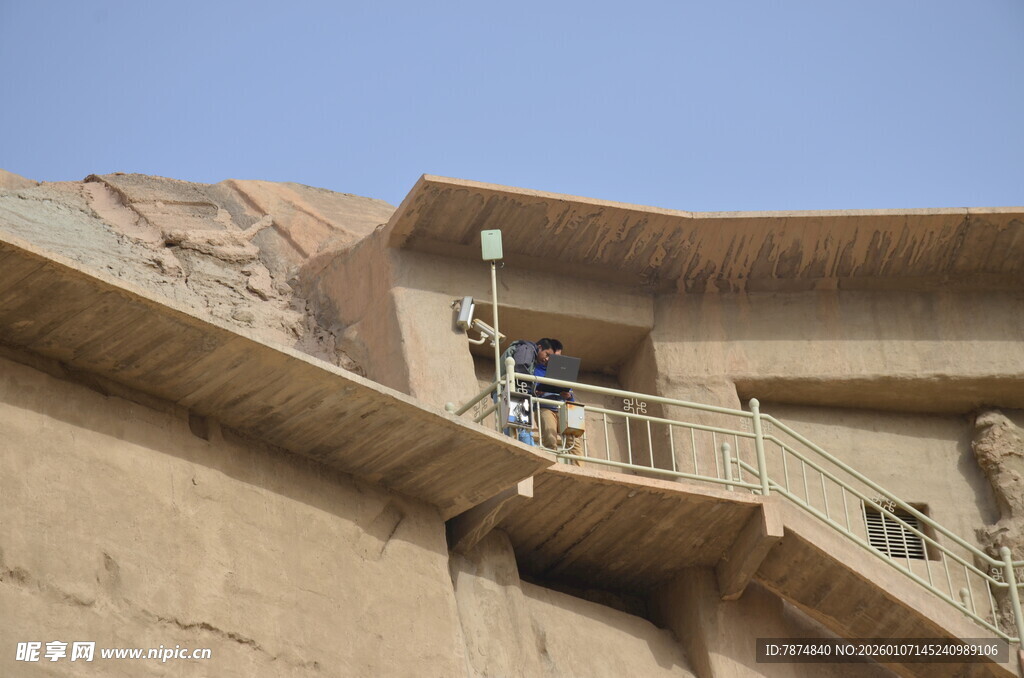 古老建筑上的观景平台