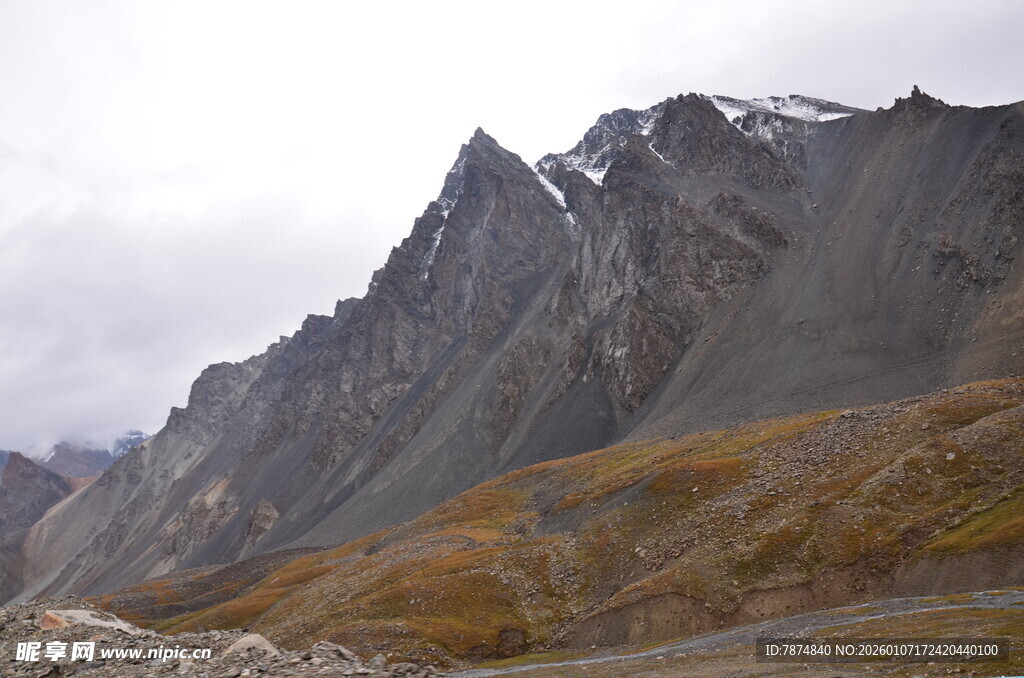 壮丽山景 尽显自然之美