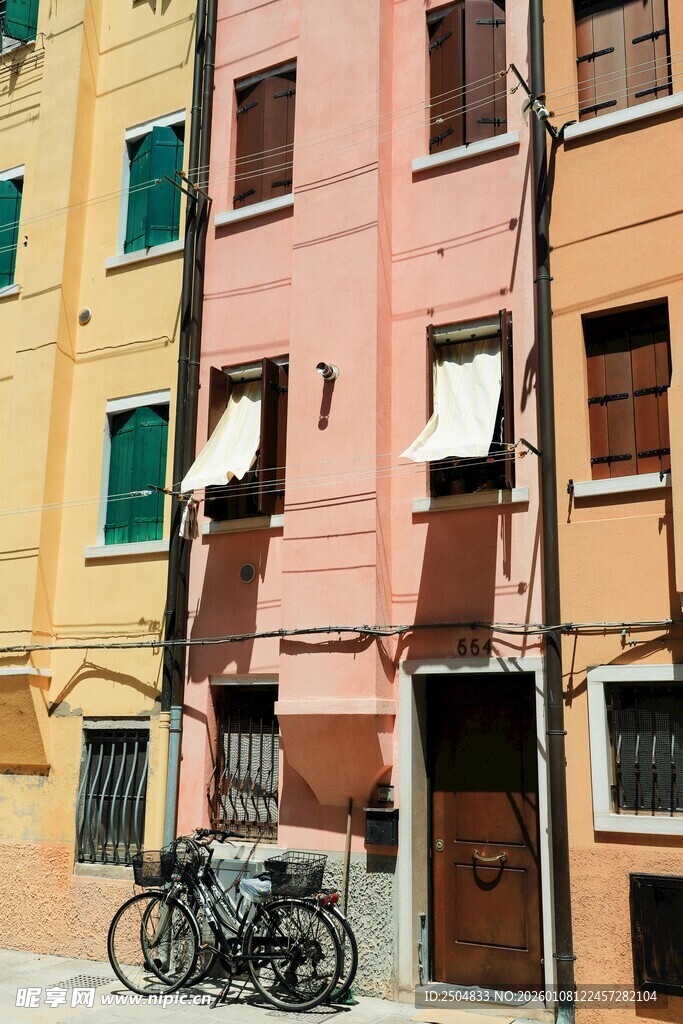 色彩斑斓的欧洲街头建筑