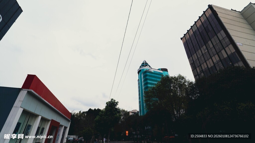 城市中的多样建筑景观