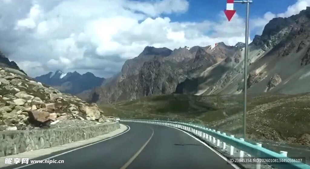 山间公路风景
