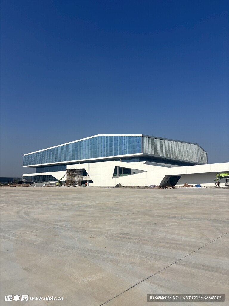 现代风格大型建筑外观