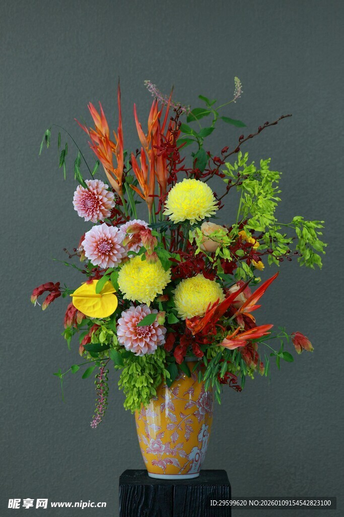 多彩插花艺术花瓶装饰