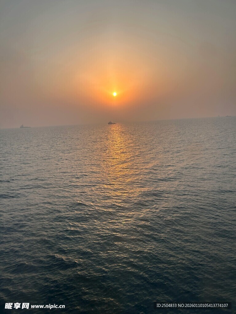 海上日出美景