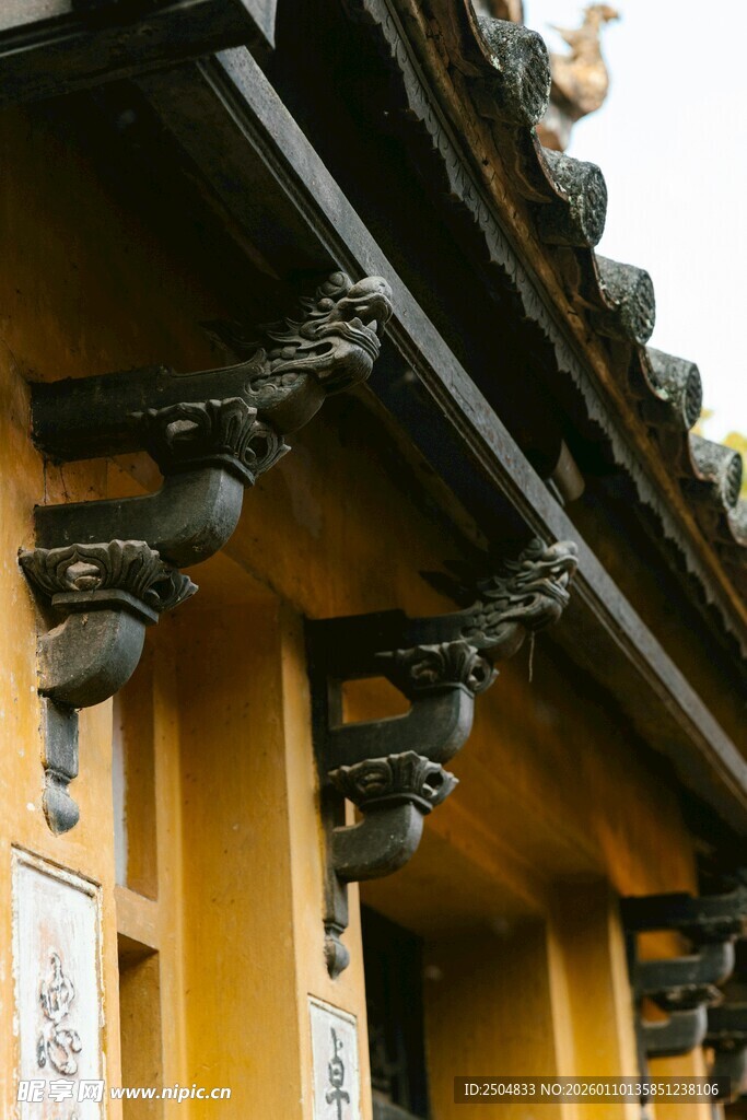 中式古建筑屋檐精美细节