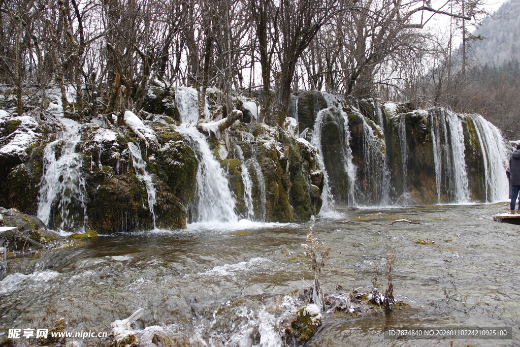 冬日冰瀑景观