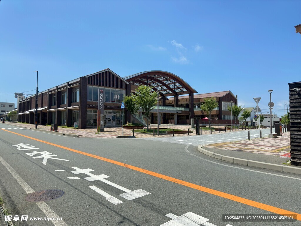 日式风格街道建筑景观