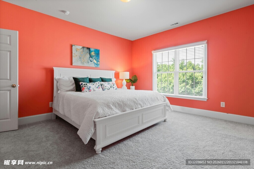 橙墙卧室尽显温馨舒适