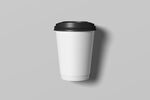 白色便携咖啡杯特写