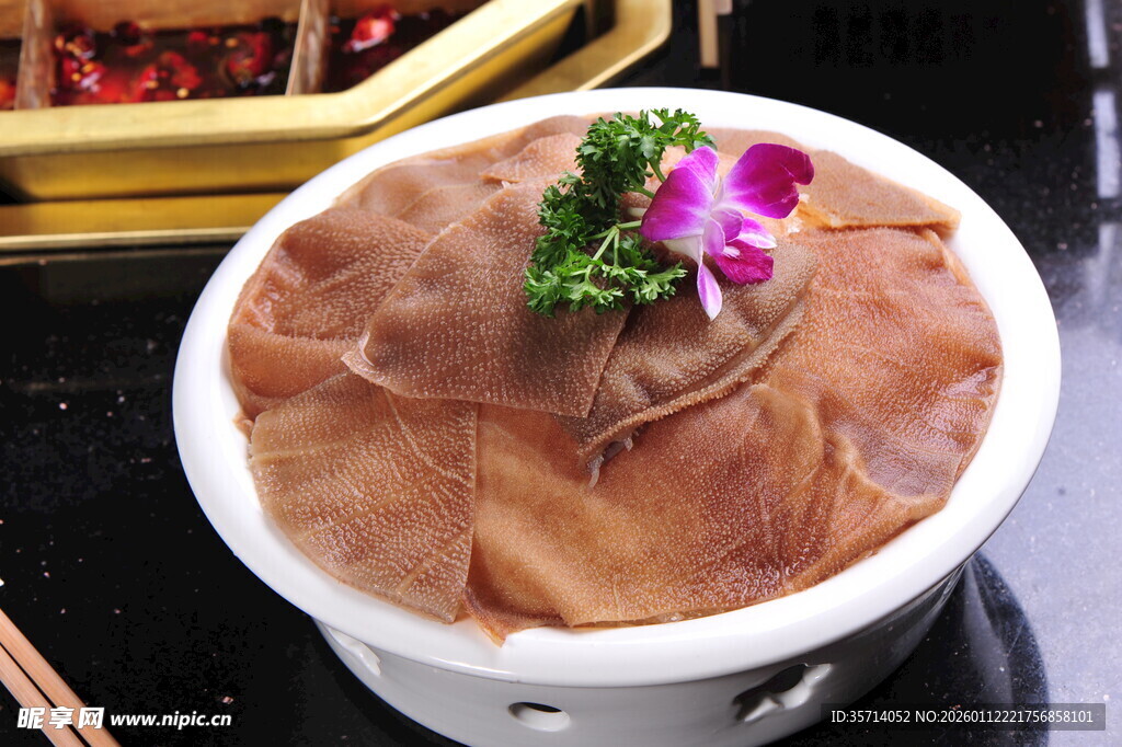 鲜嫩毛肚火锅美味食材