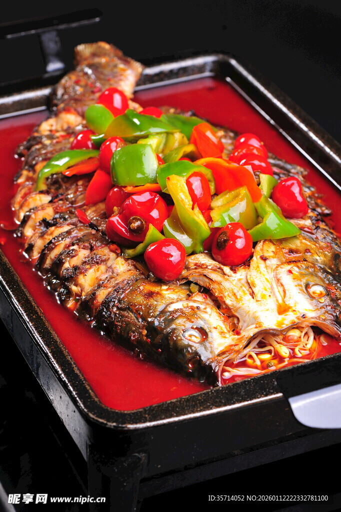 香辣烤鱼视觉与味觉的盛宴