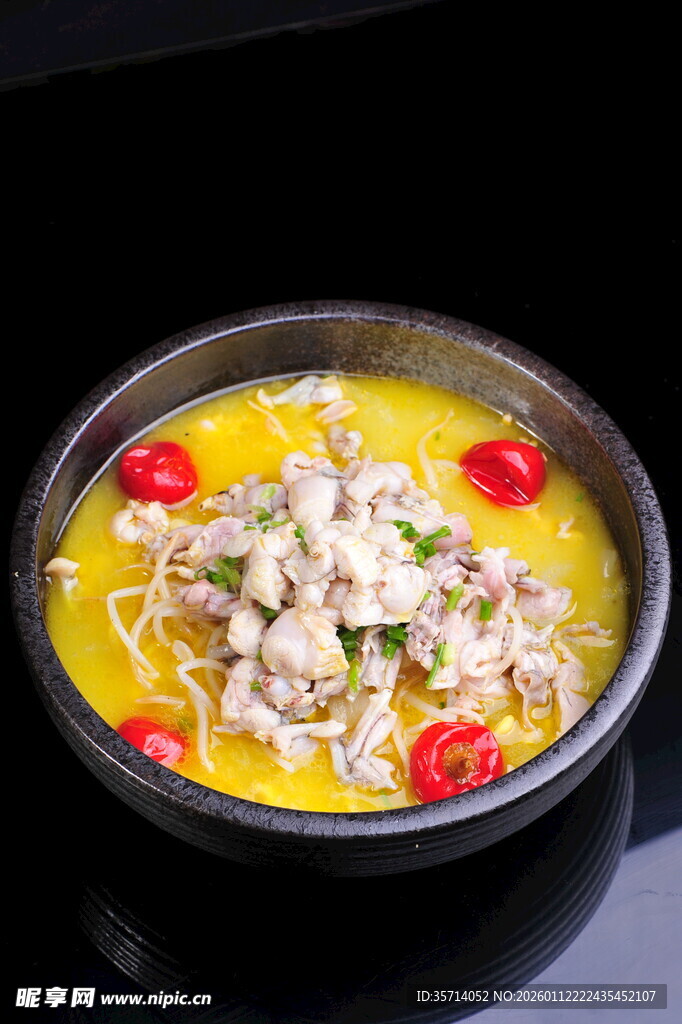 金汤牛蛙美食诱人