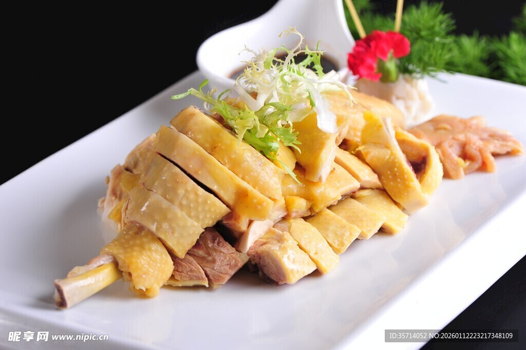 美味白切鸡摆盘精致