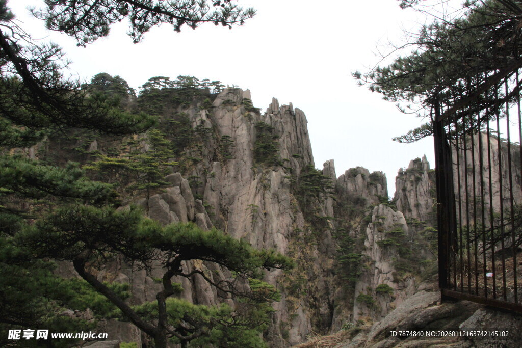 黄山奇峰景观