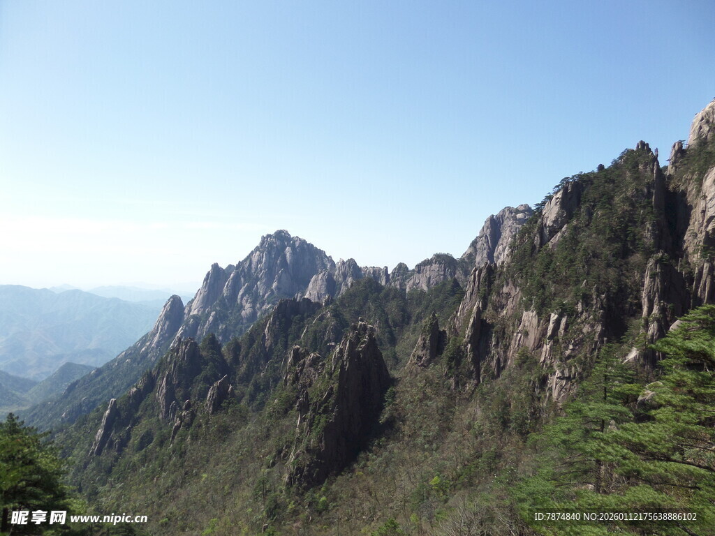 壮丽山景 尽显自然之美