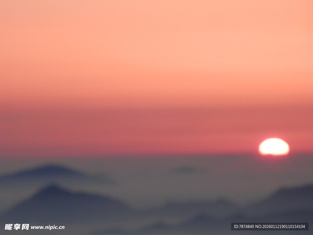 日出云海壮丽景观