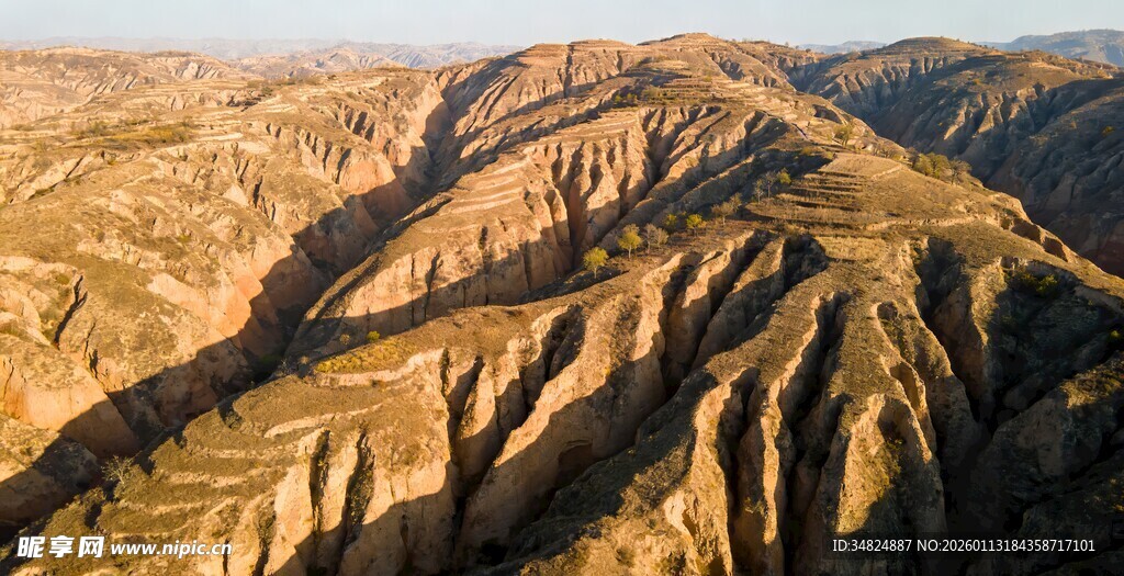 壮丽山川俯瞰图