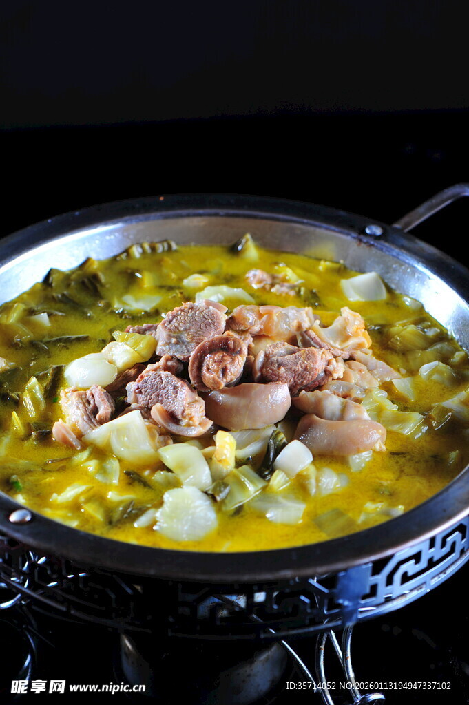 鲜香浓郁的肉火锅