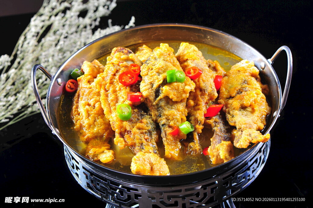 美味香锅鱼 诱人食材一锅烩