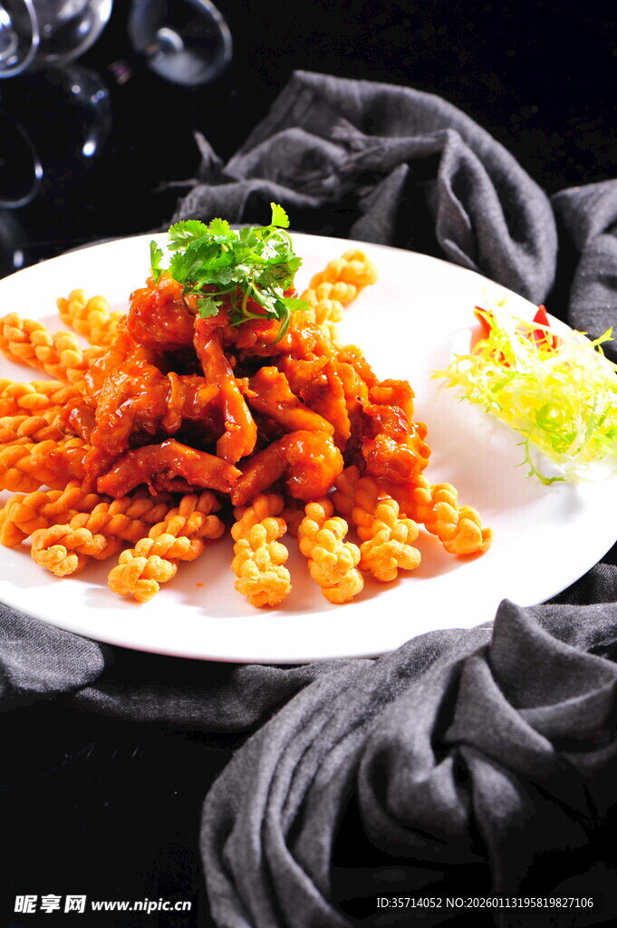 美味炸虾摆盘精致