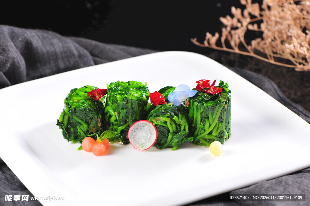 翡翠菠菜卷  清新美味佳肴