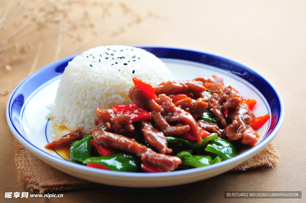 青椒牛肉盖饭