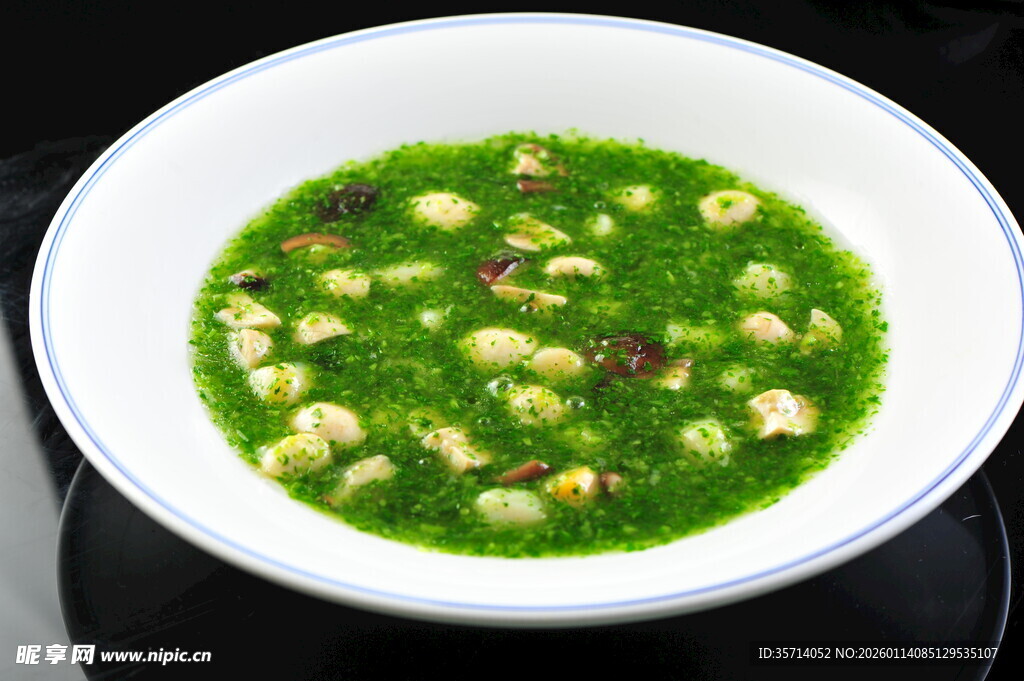 绿色蔬菜豆腐羹