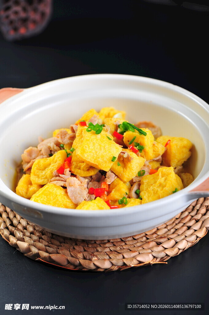 美味鸡蛋焖菜肴