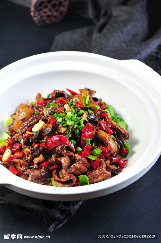 香辣美味炒黄鳝