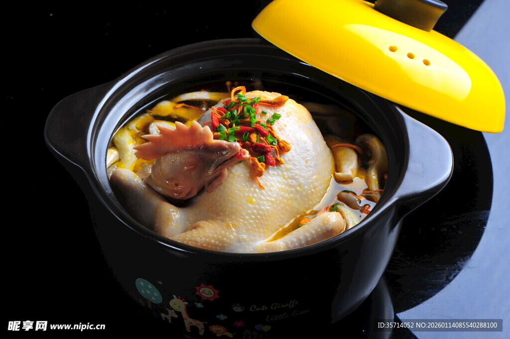 砂锅鸡煲 鲜香诱人