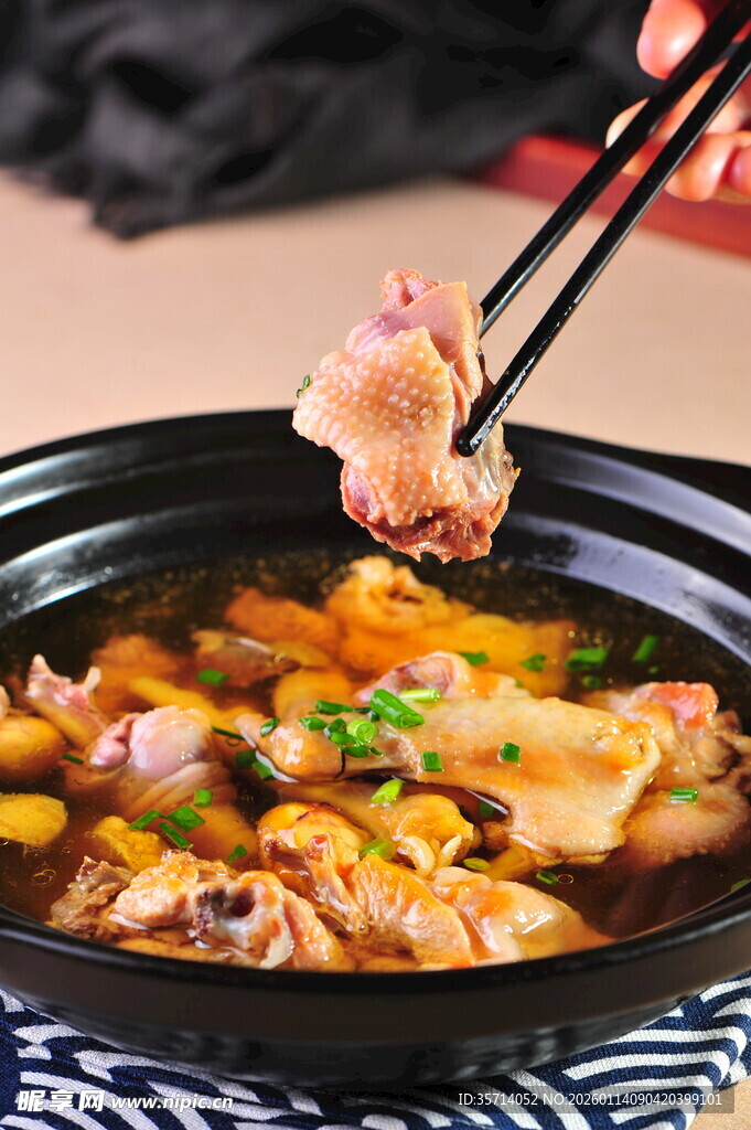 鲜香鸡 火锅美食特写