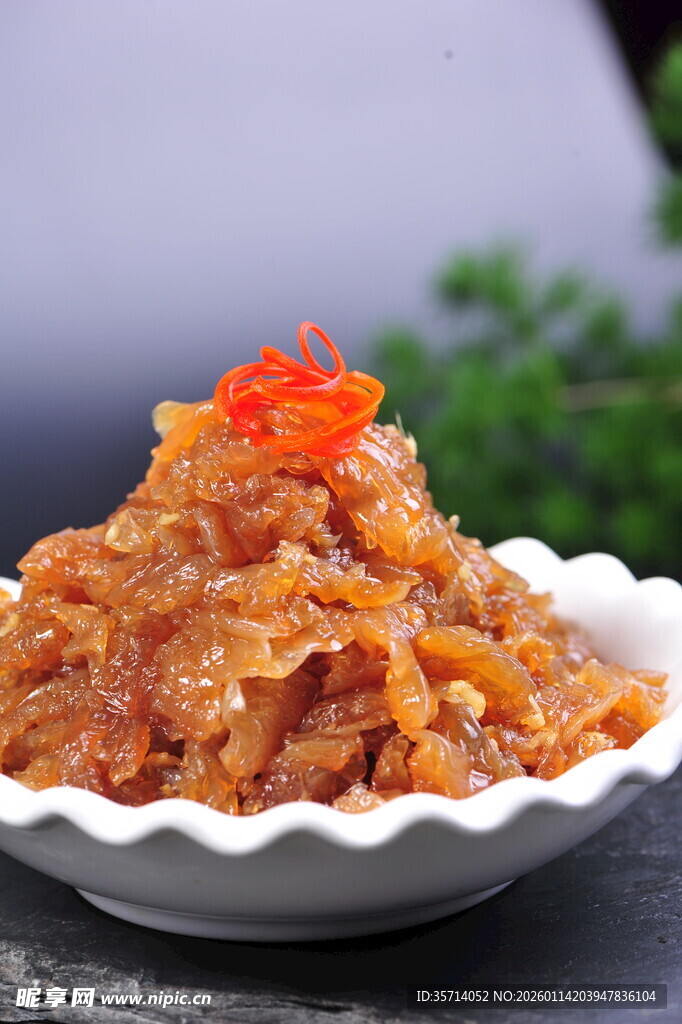 美味海蜇头色泽诱人
