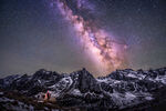 雪山之上的璀璨星河