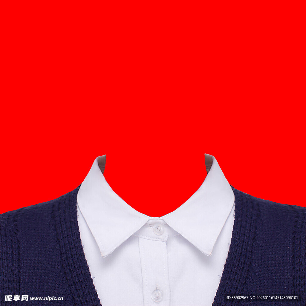 白色衬衫配深色针织背心