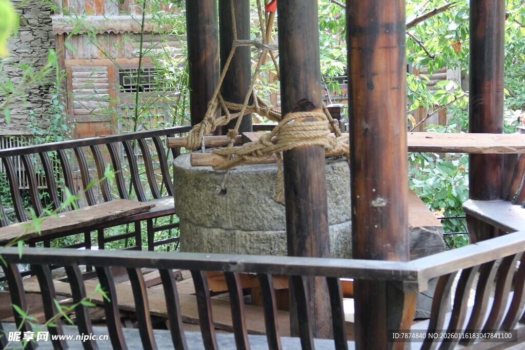 中式庭院木质休闲角落