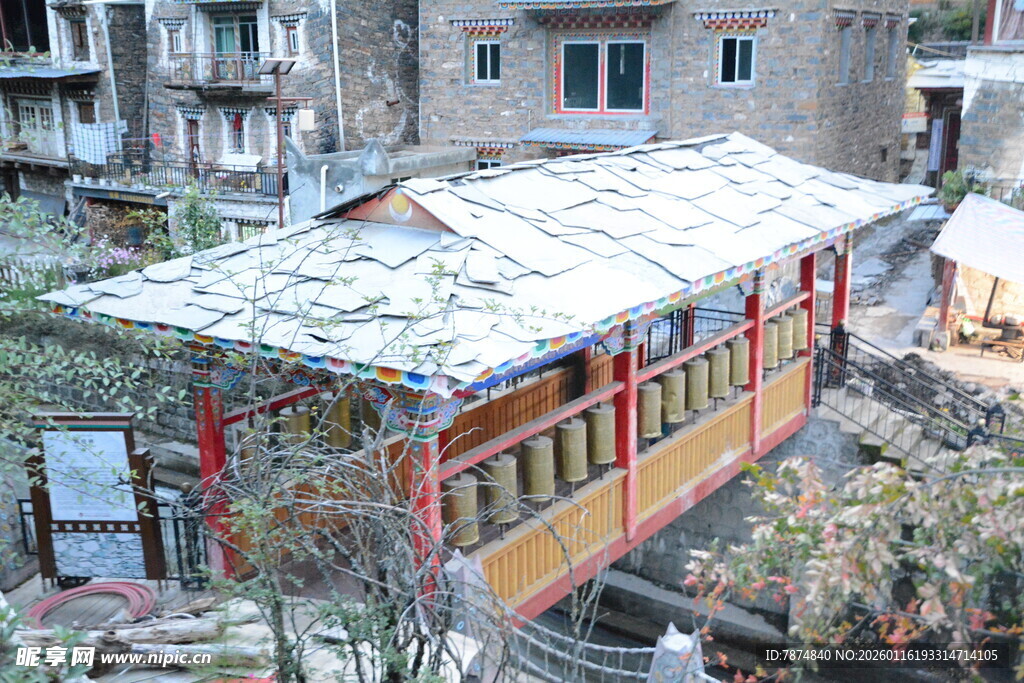 藏式民居 古朴独特的建筑