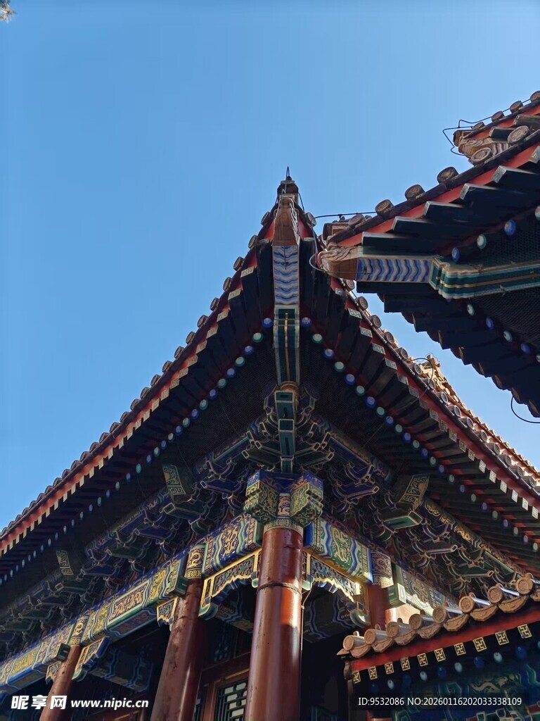 中式古建筑飞檐一角