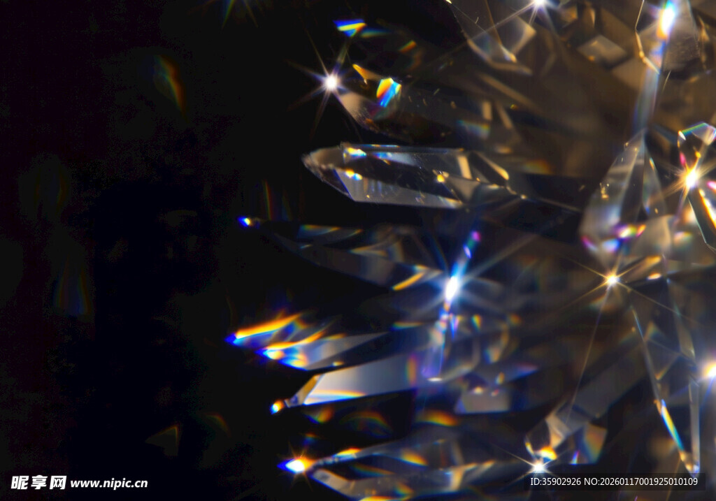 璀璨闪耀的精美水晶饰品