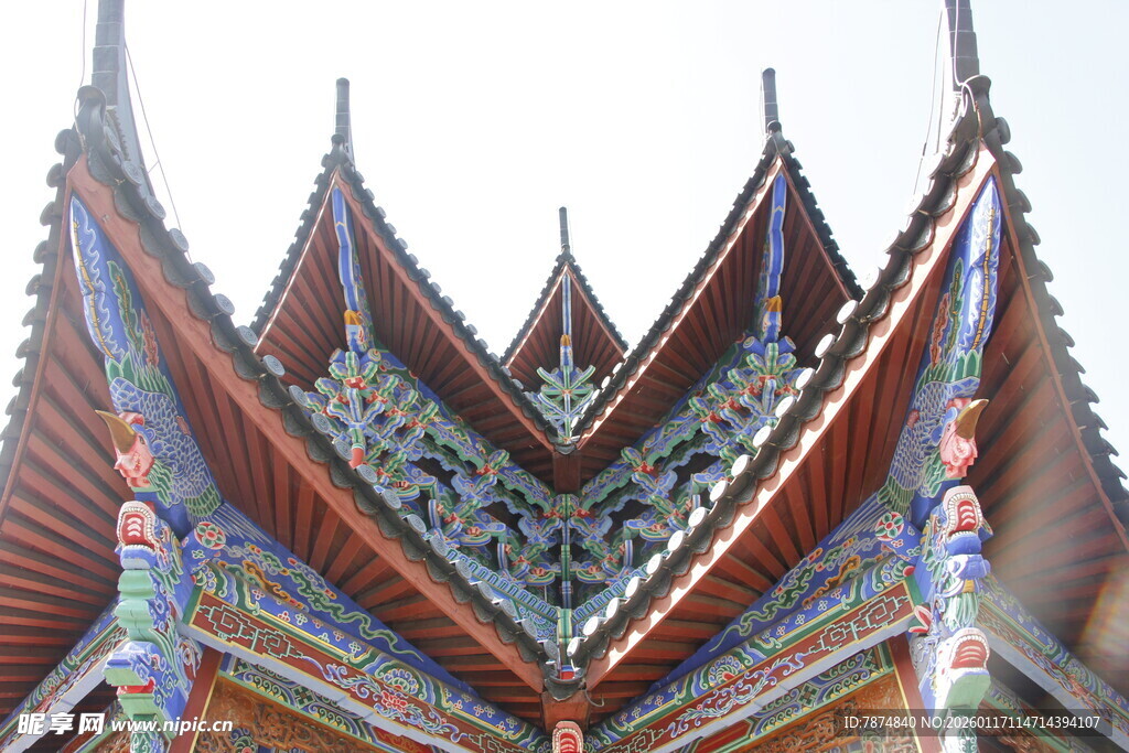 精美传统建筑屋顶特写