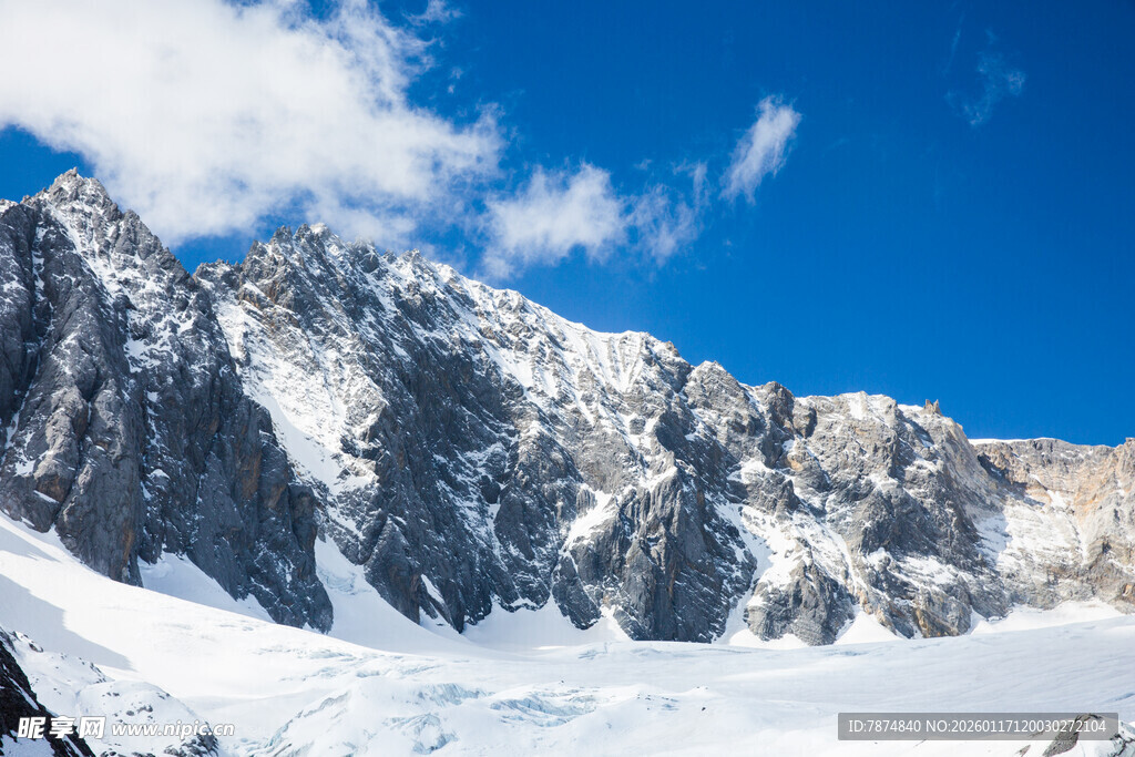 壮丽雪山美景