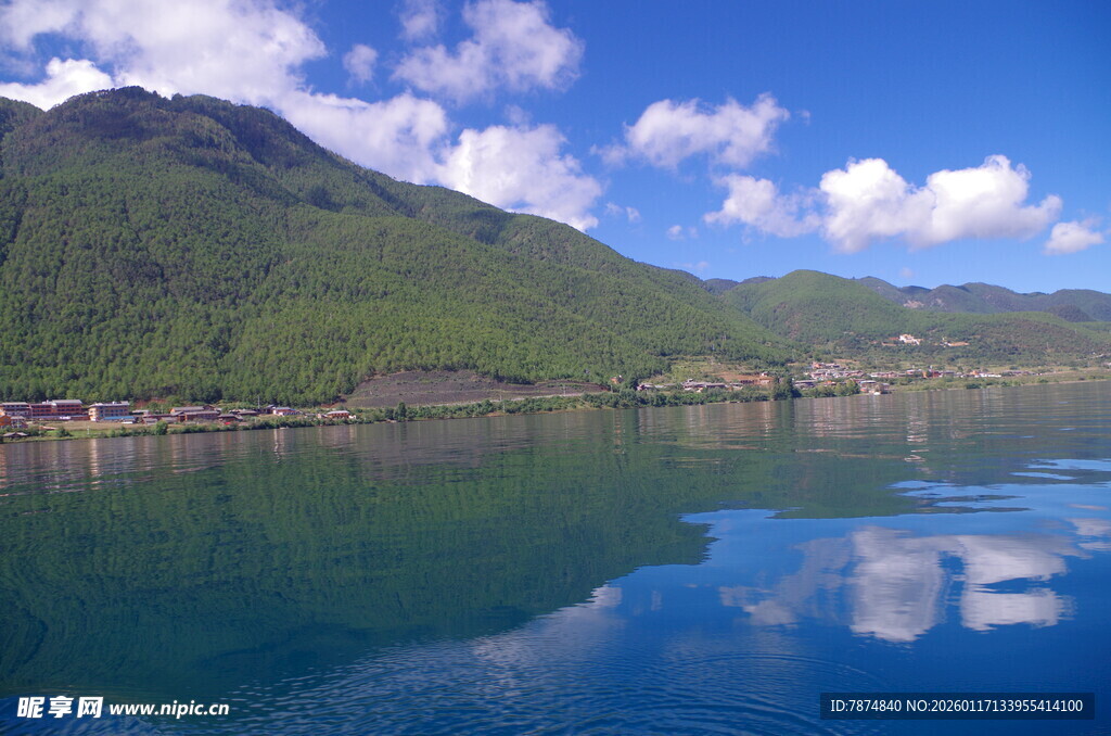 宁静山水湖景自然风光