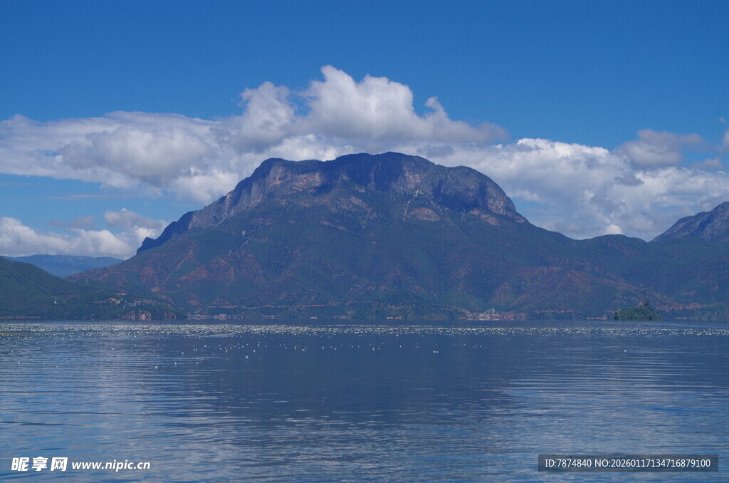 壮丽山水湖景风光图
