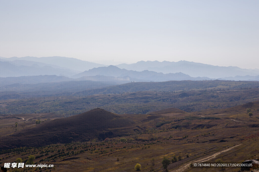山峦远景 广袤大地风光