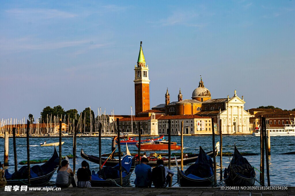 威尼斯水上风光与船只