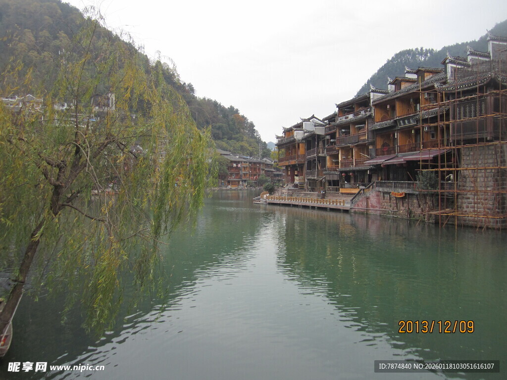 河畔古居 静美水乡风光